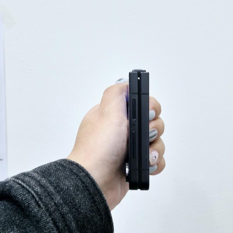 갤럭시Z플립7 블랙 256GB
