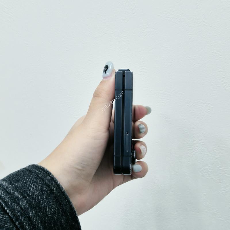 갤럭시Z플립7 블랙 256GB