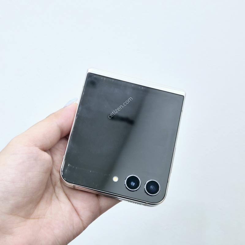 갤럭시Z플립5 크림 256GB