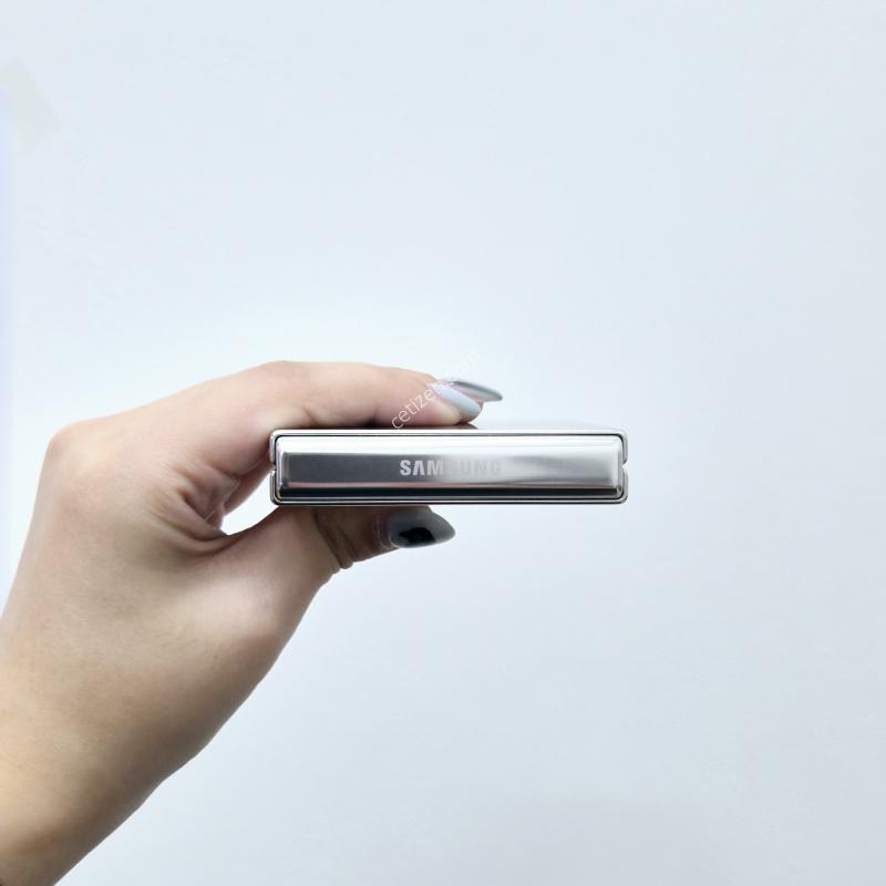 갤럭시Z플립5 크림 256GB