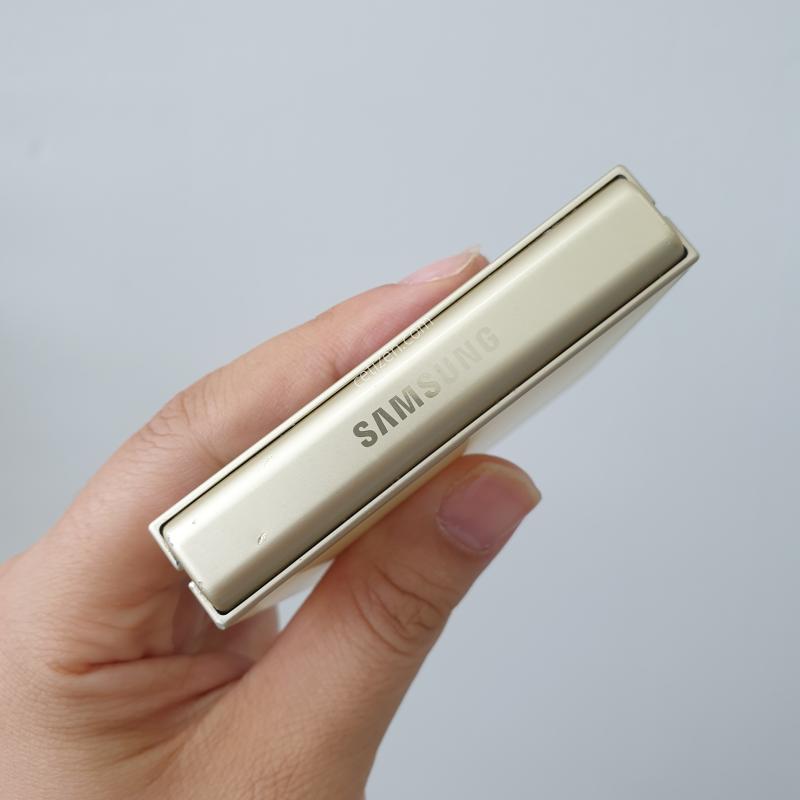 Z플립6 807