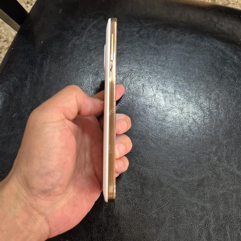 N900s
