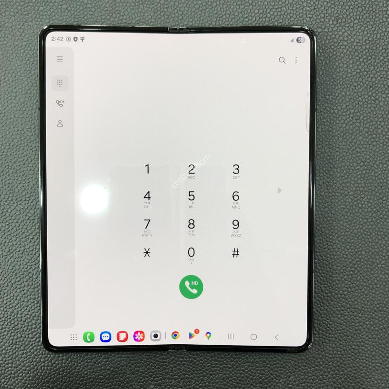 갤럭시폴드4 그레이 512G,외관 컨디션 최상,내부 외부액정 무기스,뒷판 S급