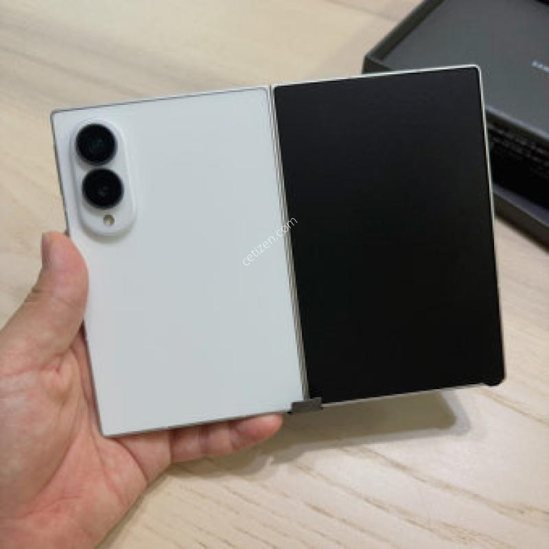 폴드8 256GB