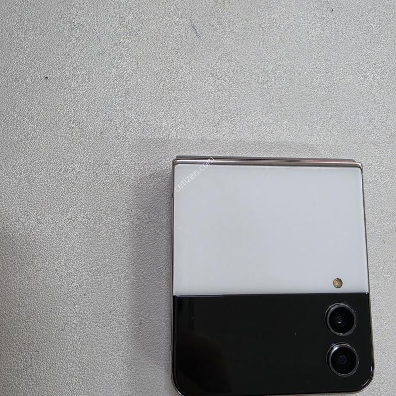 갤럭시 Z플립4 화이트 256GB