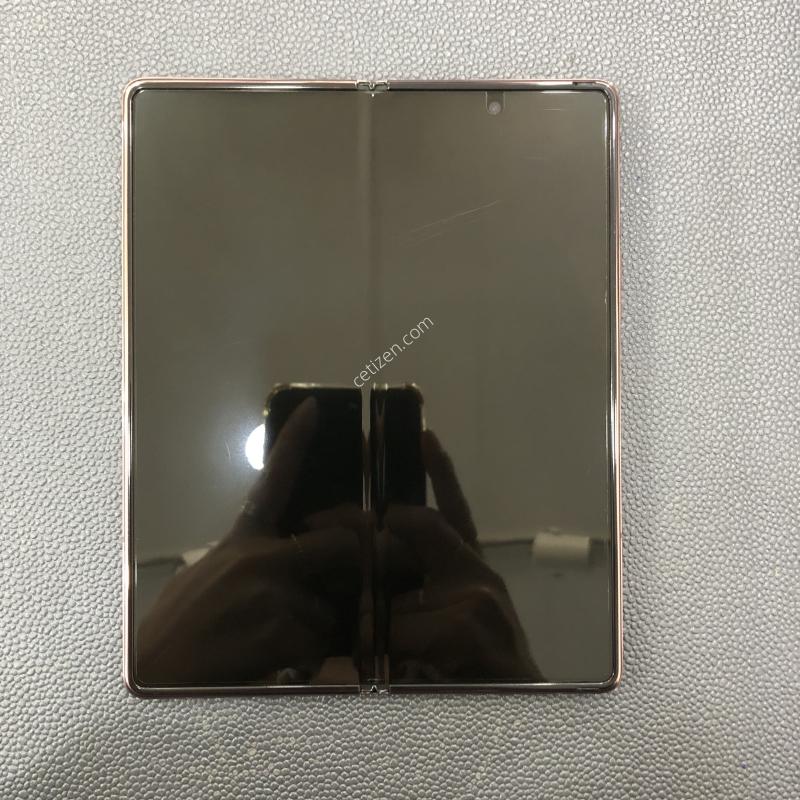 갤럭시폴드2 브론즈,내부액정 뒷판 무기스,테두리 특A급,잔상 없음
