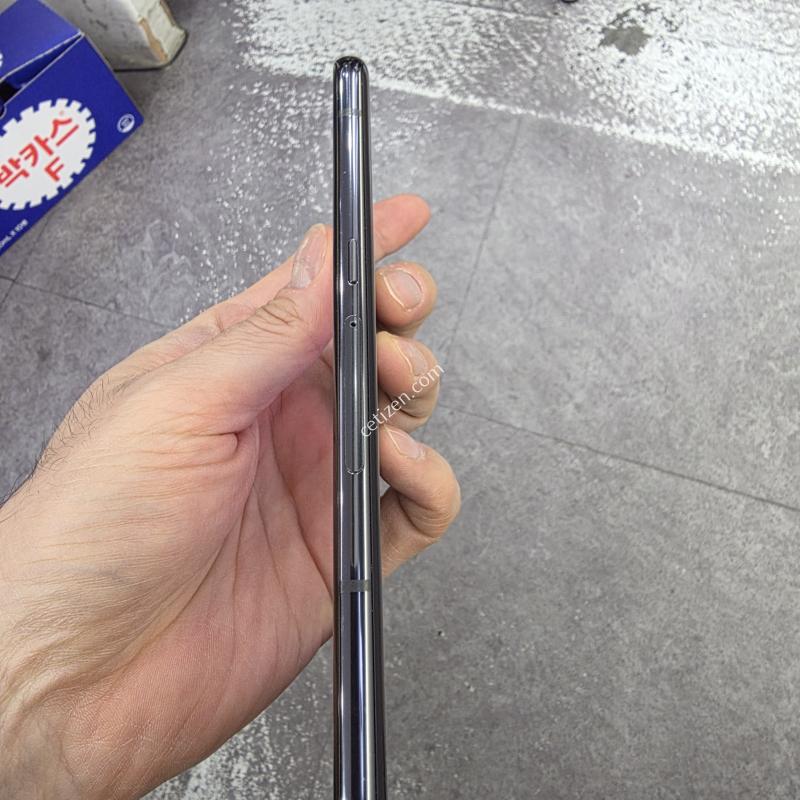 V50 듀얼스크린포함