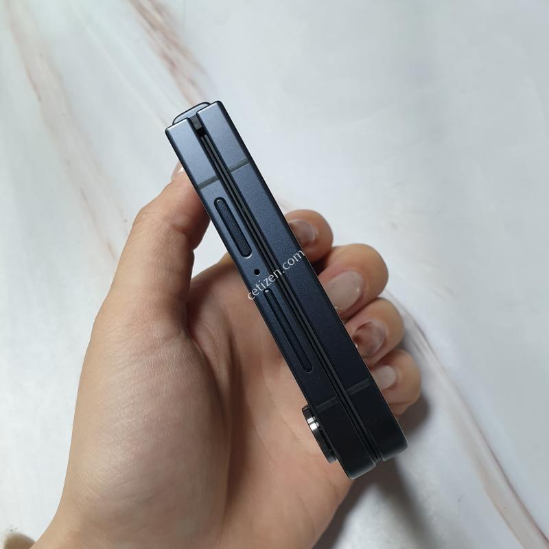 LG 갤럭시 Z플립7 5G 블랙 512G S급 판매합니다