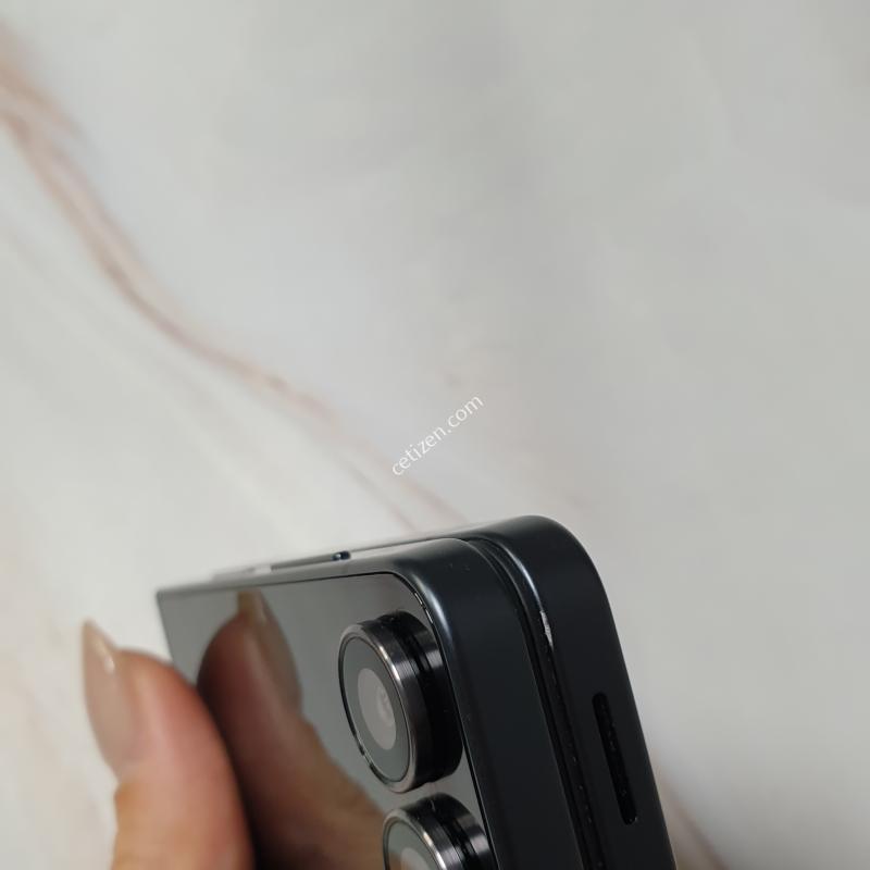 LG 갤럭시 Z플립7 5G 블랙 512G S급 판매합니다