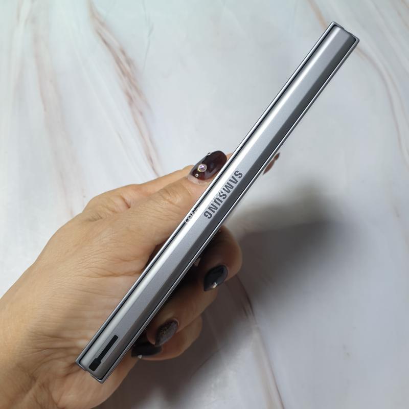 SK 갤럭시 Z폴드6 5G 실버 256G S급 판매합니다