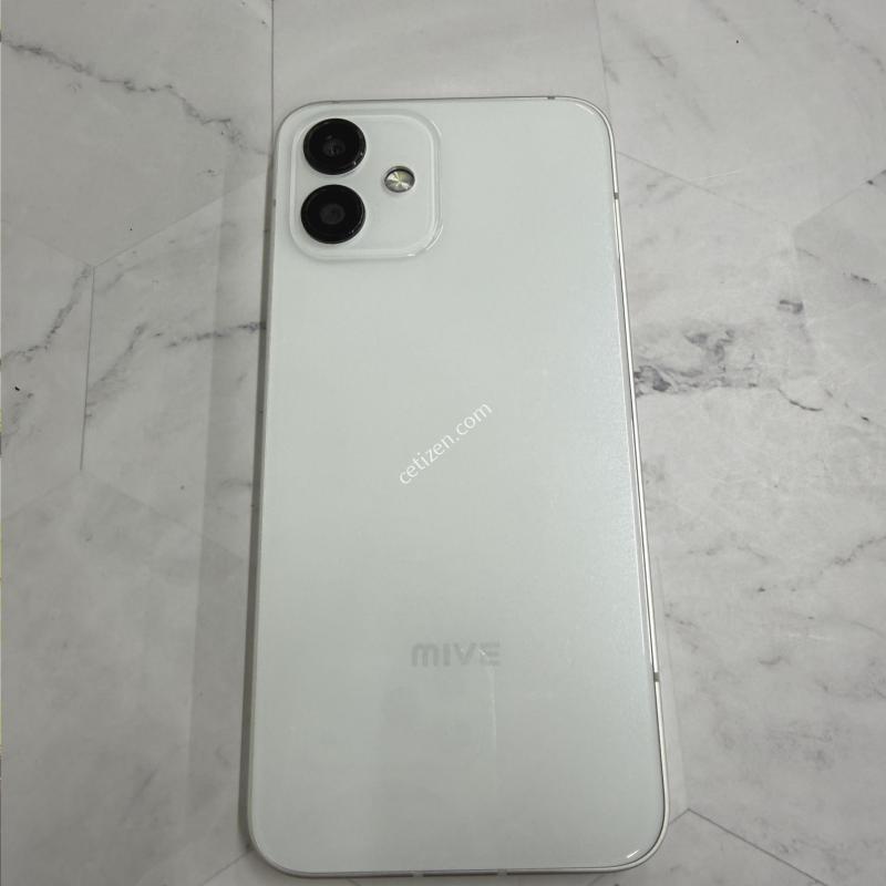 마이브 시나모롤 화이트 A급 128GB