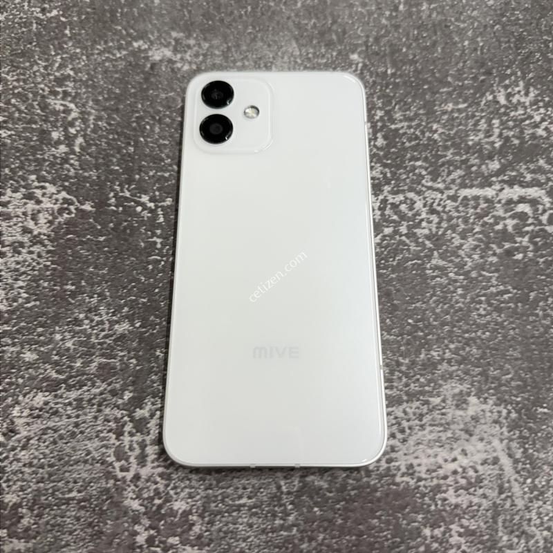 마이브 시나모롤 화이트 SS급 128GB