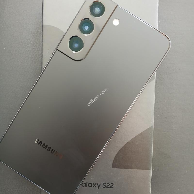 갤럭시S22 256기가 블랙 팝니다