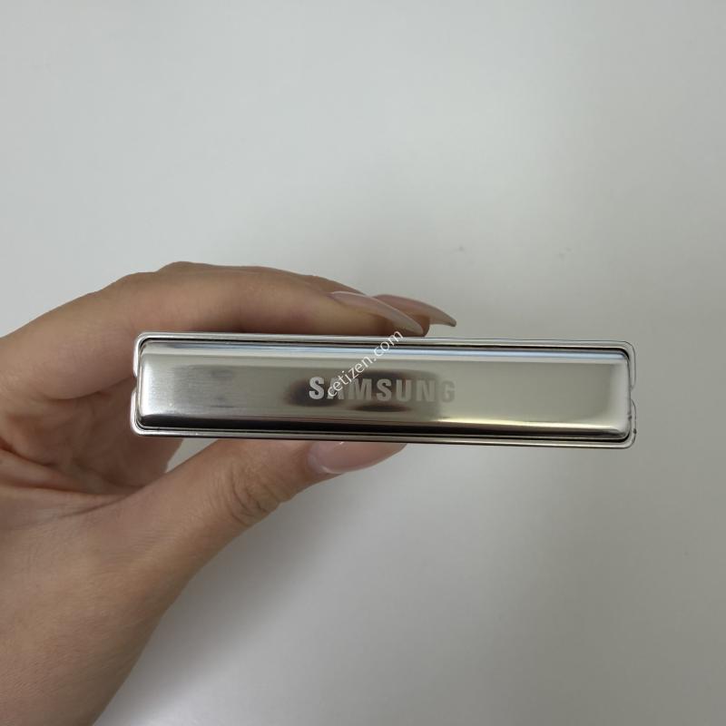 갤럭시Z플립5 크림 256GB
