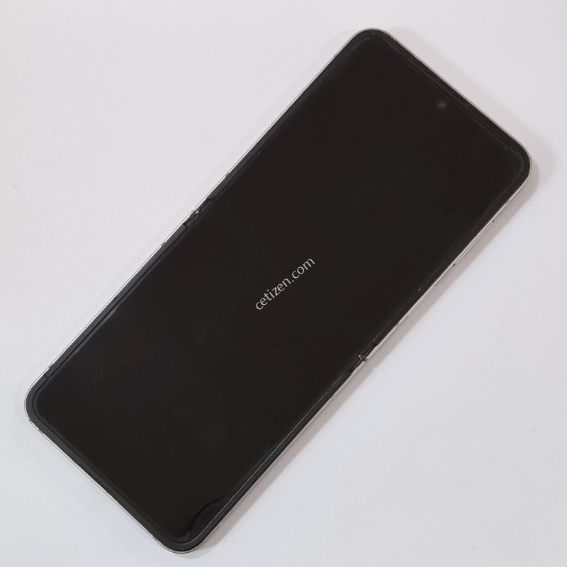 갤럭시 Z플립6 256GB 그레이 80785