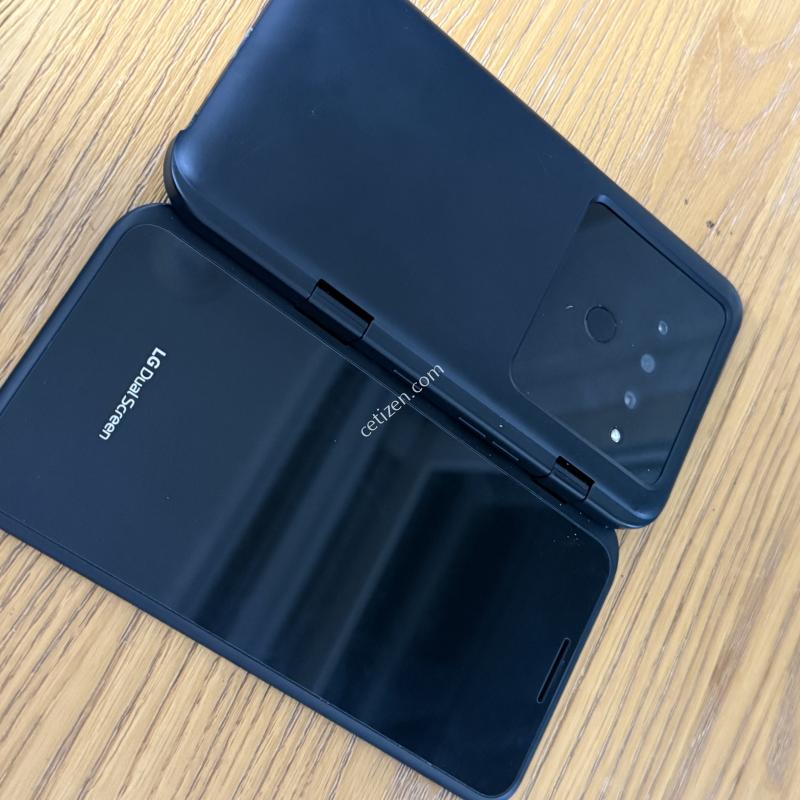 V50 듀얼스크린 128GB