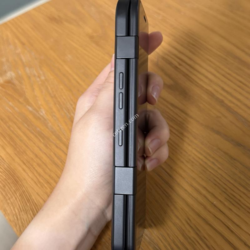 V50 듀얼스크린 128GB