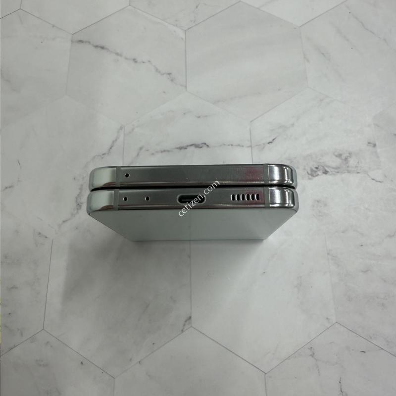 [작은흑점] 갤럭시플립5 민트 256GB