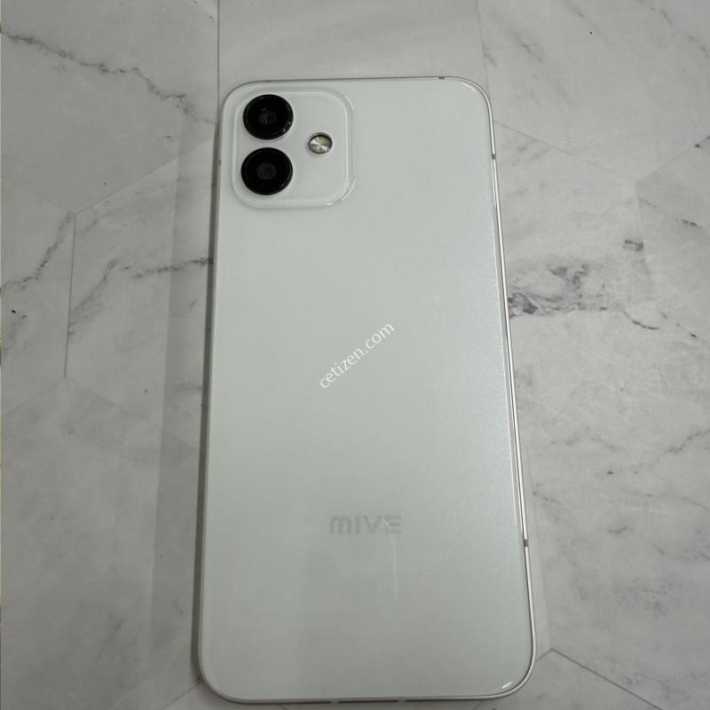 마이브 시나모롤 화이트 A급 128GB