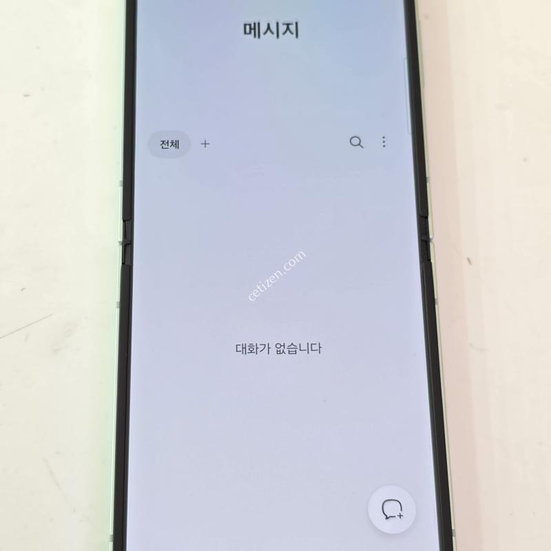 KT정상해지 플립6 민트 - 256G / 힌지 및 액정 삼성AS 후 미사용!!