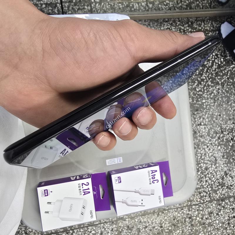 U+ S21+ (G996) 256G 블랙색상 공기계 팝니다