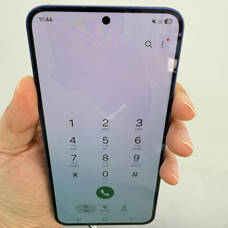 s25-256블루 정상해지 1년안된폰입니다