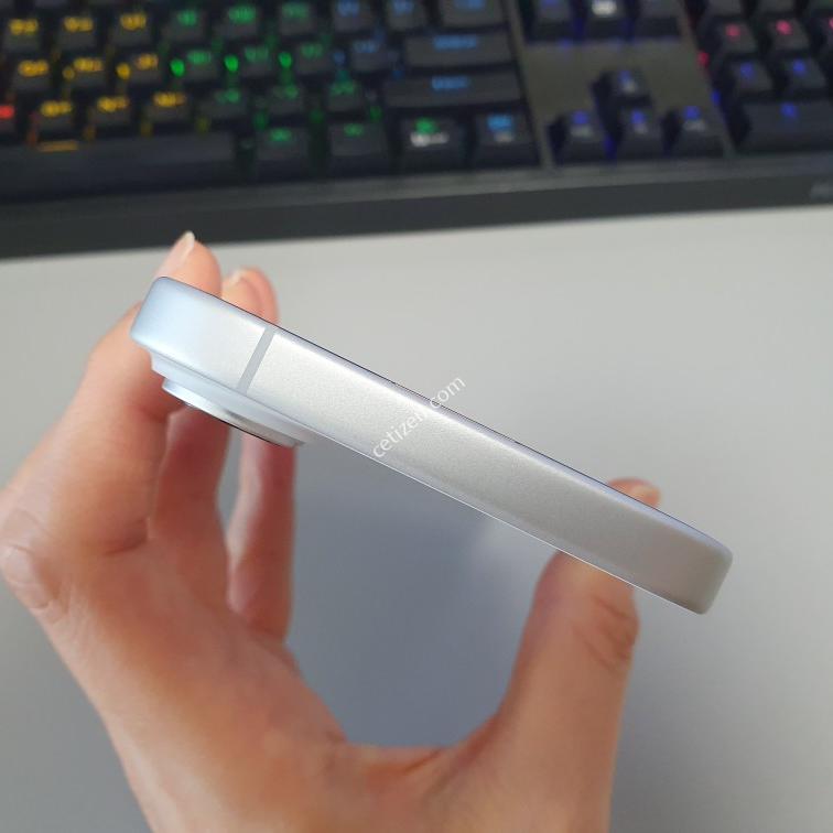 [가개통] 아이폰17 / 256GB / 화이트 / 배터리성능 100%(사이클 수 17)