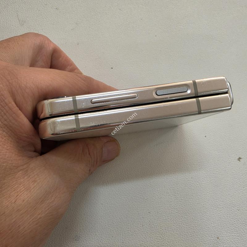갤럭시 Z플립5 화이트 512GB