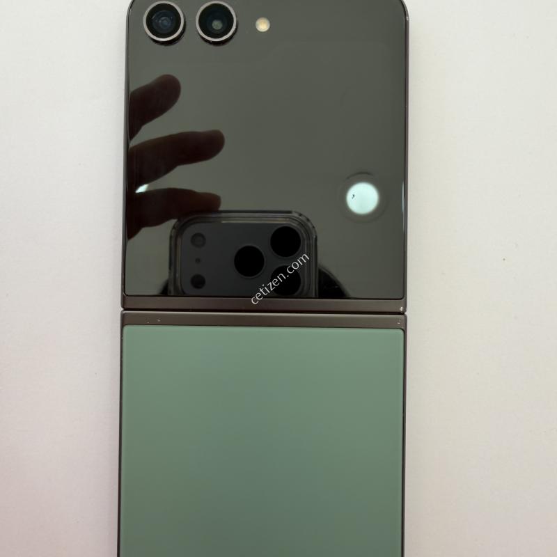 갤럭시플립5그린 512GB 자급제 판매합니다.