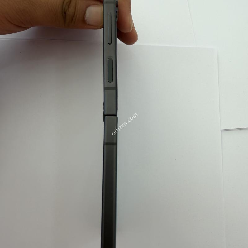 갤럭시플립5그린 512GB 자급제 판매합니다.