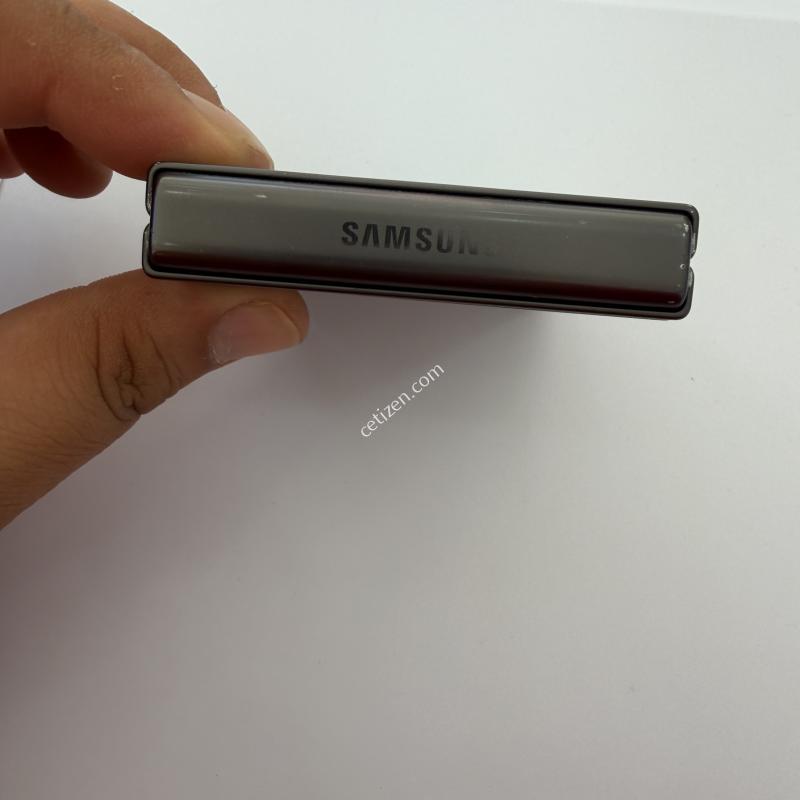 갤럭시플립5그린 512GB 자급제 판매합니다.