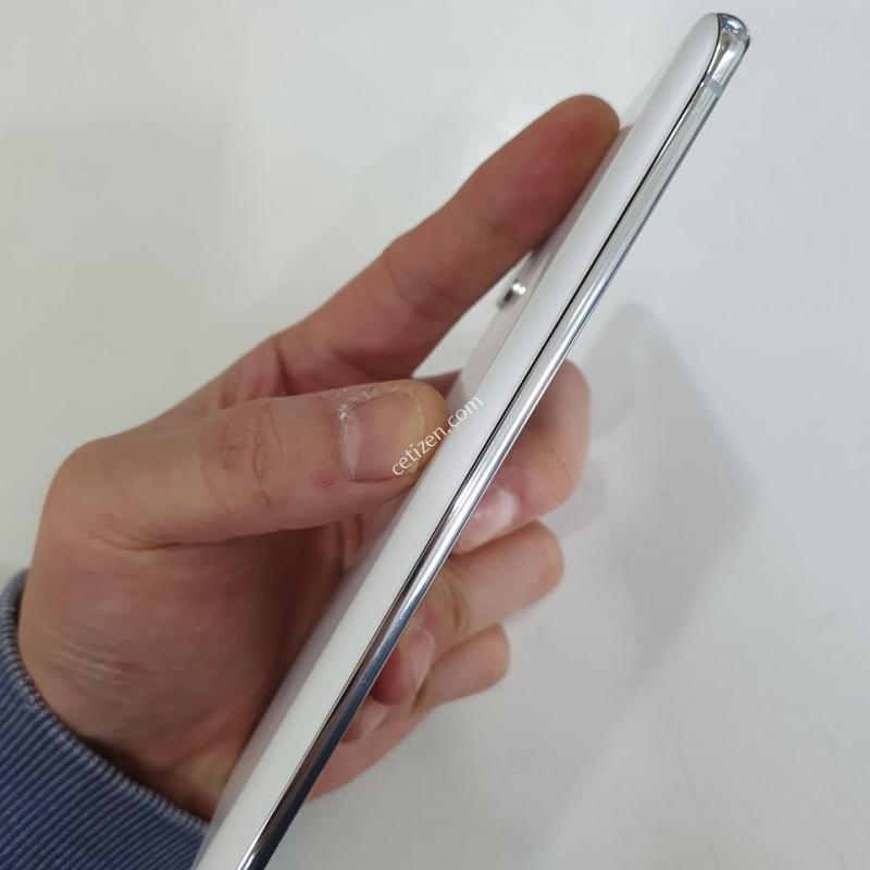 갤럭시 S20FE 128G 상태굿 중고폰 공기계