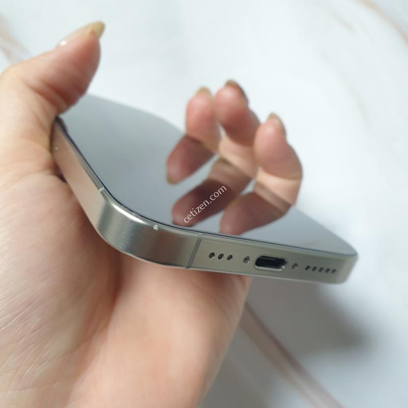 아이폰15프로 네추럴티타늄 128G 저렴히 판매합니다