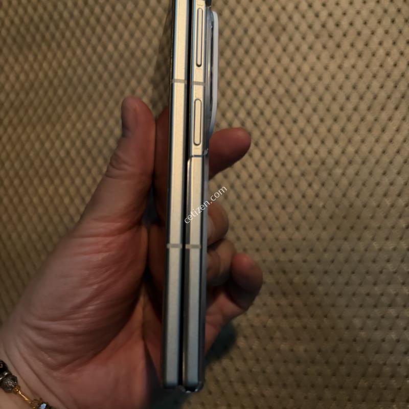 자급제)삼성 갤럭시 Z폴더8 512GB 화이트