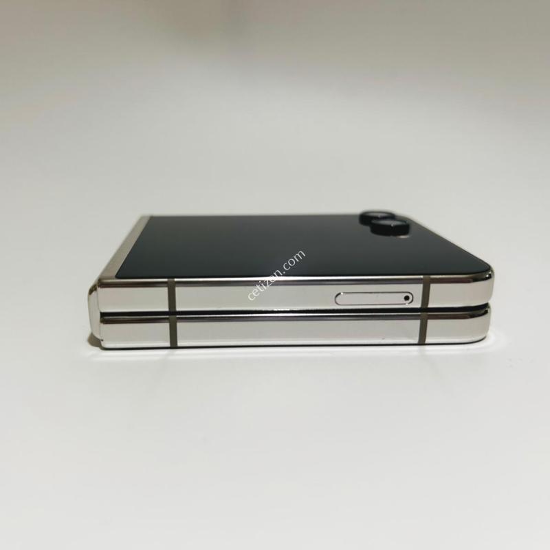 갤럭시제트플립5 자급제크림s급중고폰공기계 당일발송!