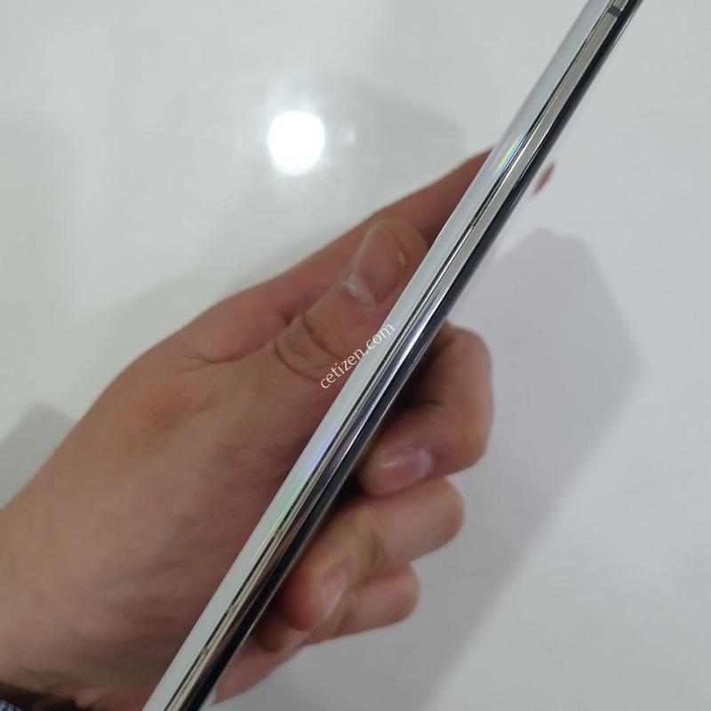 갤럭시 S20 플러스 256G 무잔상 액정무기스 상태굿 중고폰 공기계