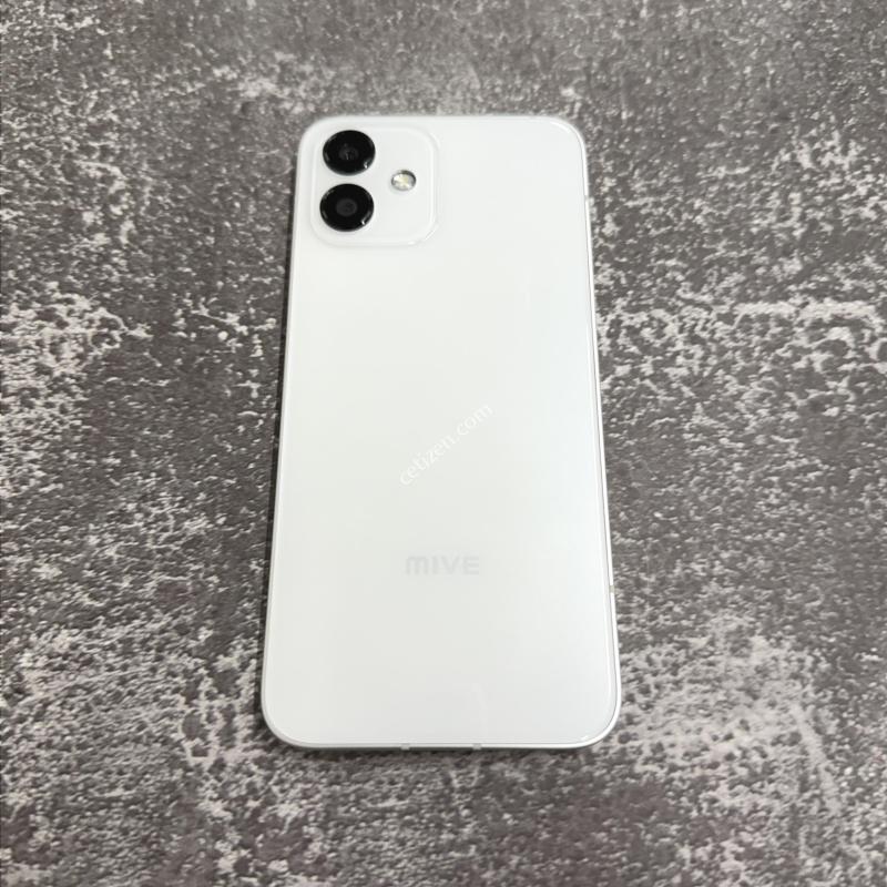 마이브 시나모롤 화이트 SS급 128GB