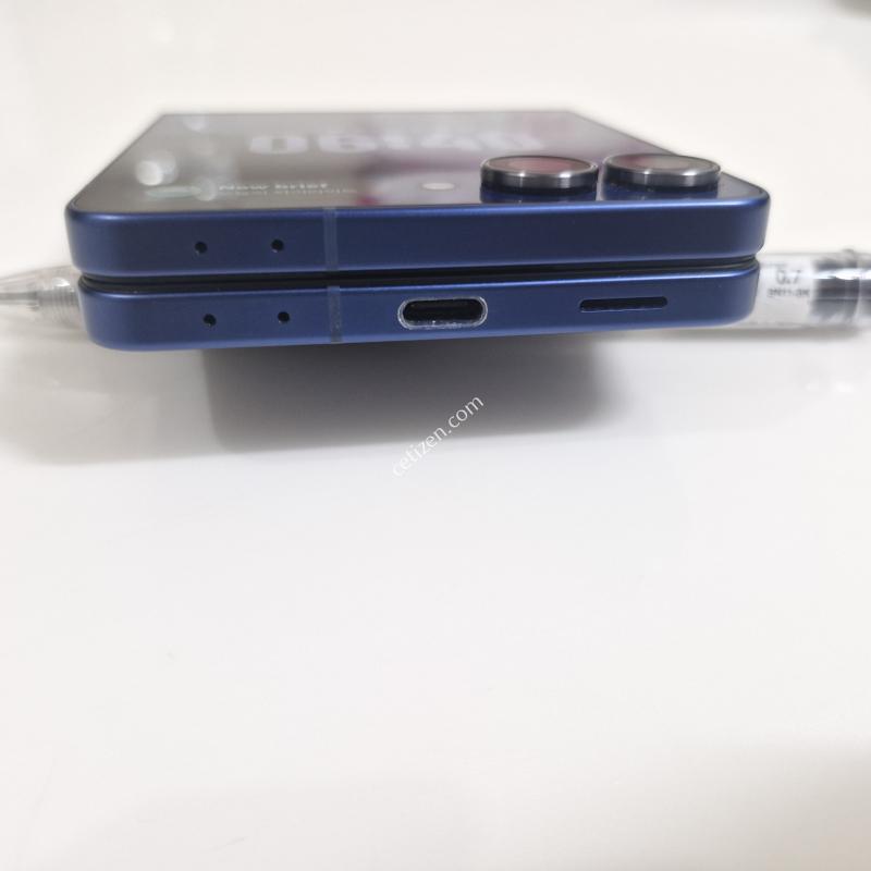 정상해지 실사용10개월 플립7블루512GB 무잔상