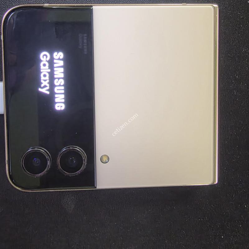 갤럭시 z플립4 256g 크림베이지 부품용