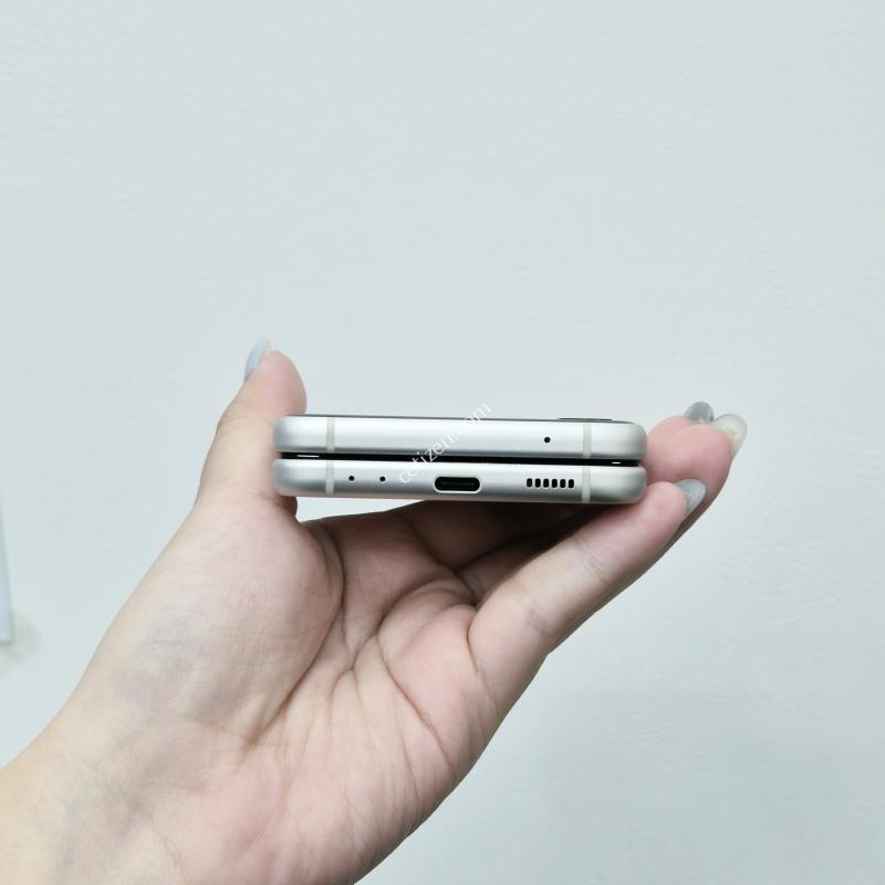 갤럭시Z플립3 크림 256GB