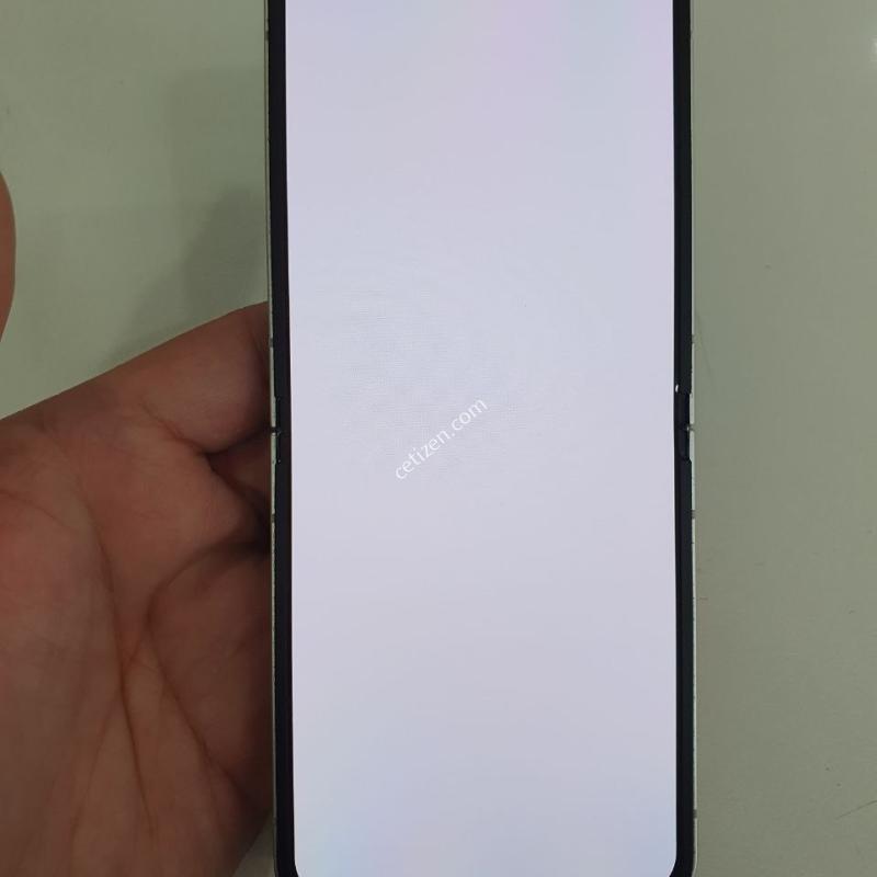 갤럭시 플립6 256G 자급제 무잔상 상태굿 중고폰 공기계