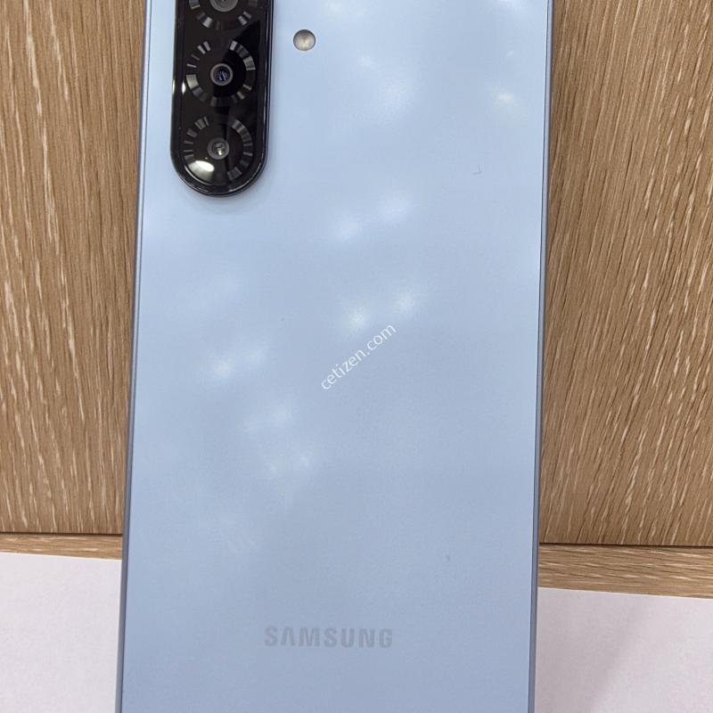 A175 블루 128기가 팝니다.