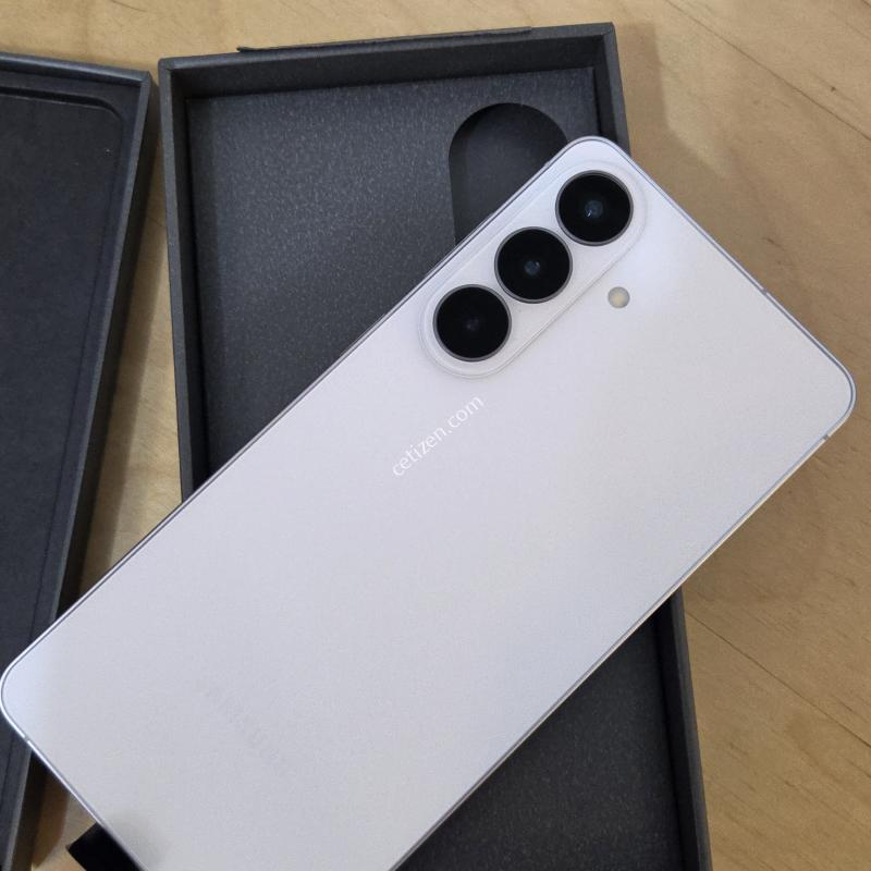 S26 플러스 자급제 256GB 화이트 단순개봉