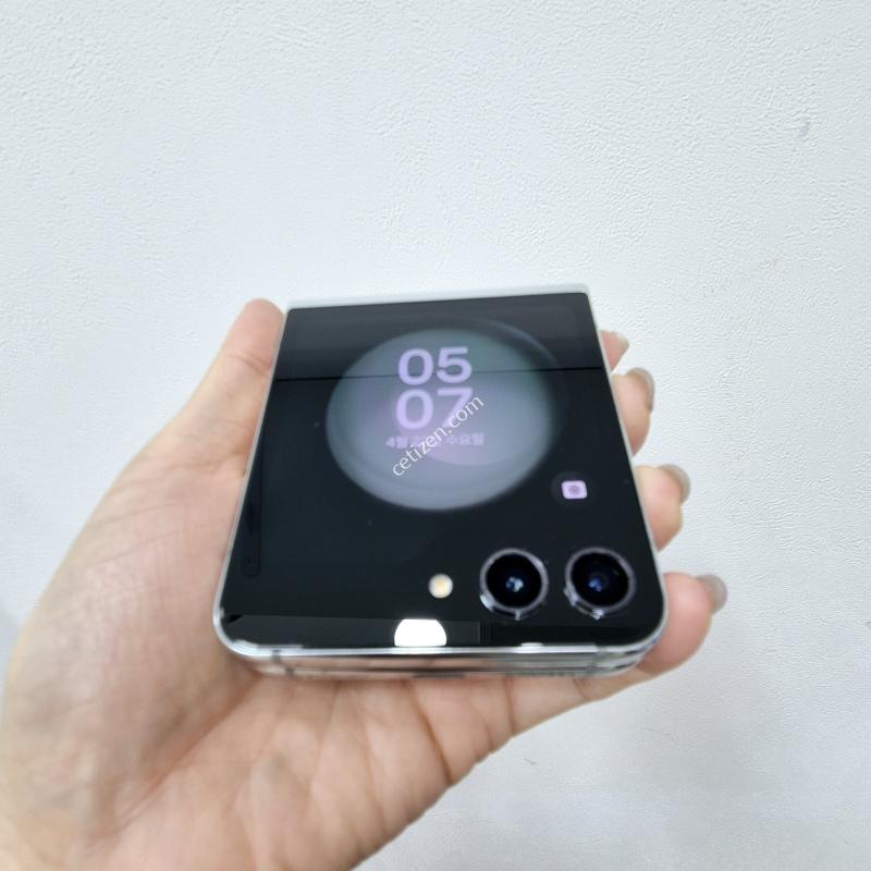 갤럭시 Z플립5 민트512기가