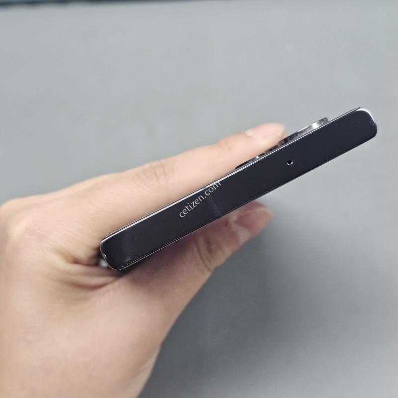 삼성 갤럭시 s23울트라 256GB 블랙 초깨알 흑점폰 초저렴 중고폰 ~!