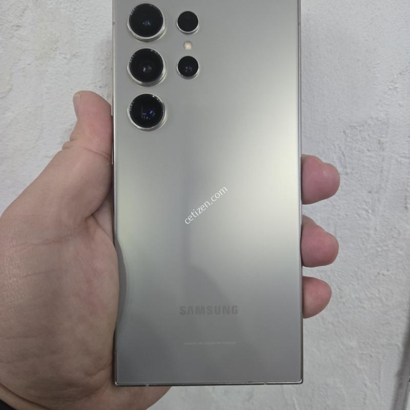 512GB 내츄럴티타늄 잔상X