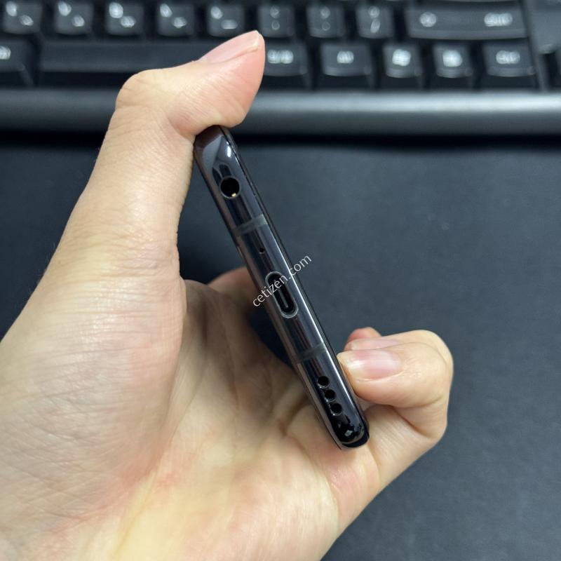 LG G8