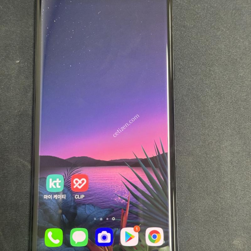LG G8