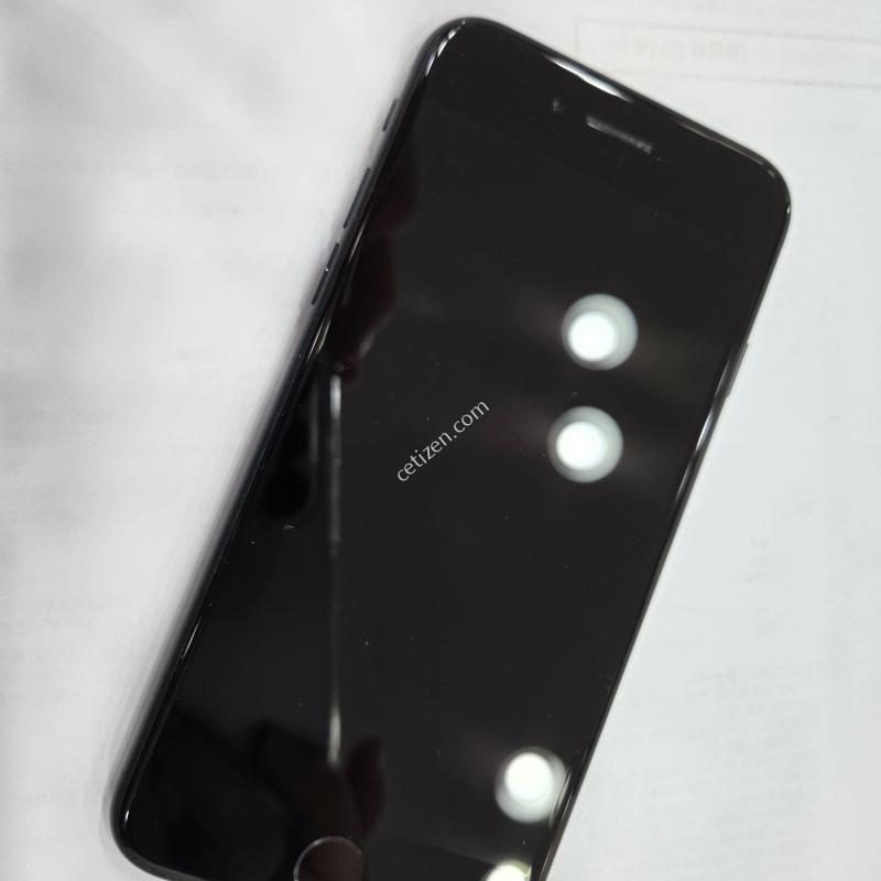 아이폰SE3 블랙