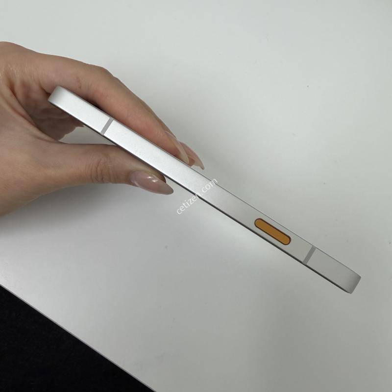 시나모롤 키즈폰 화이트 128GB A급